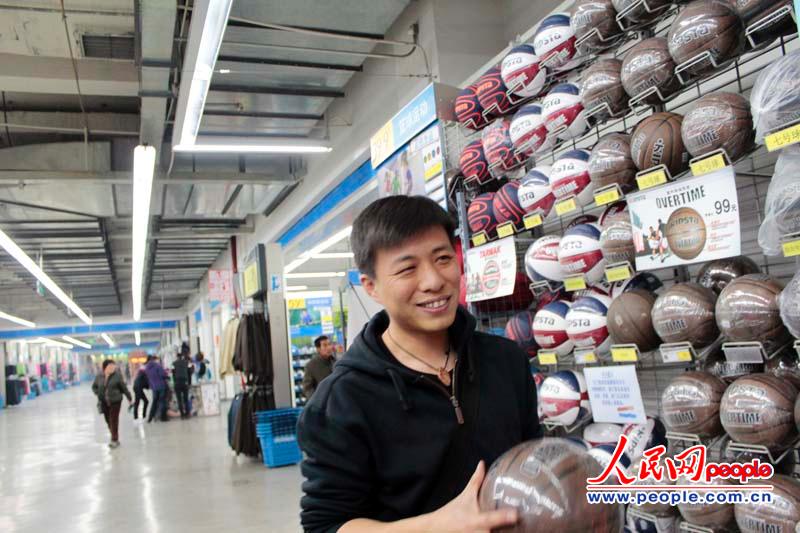 ΰϲʱ򻹴ĽഺĹ¡ǵ˽ܿѷŵΡһSPALDING300࣬治ˡﲩ 㣩