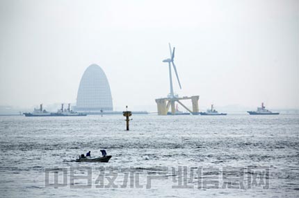 【福岛风电】(2)百余米高巨大风车纵穿东京湾
