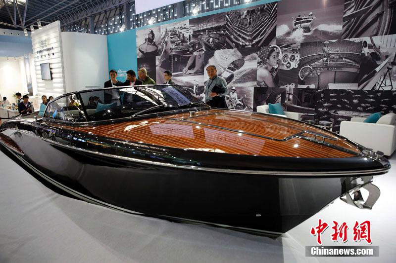 4��10��A2014�~�W����ڴ帥�i�b�@�ծi�����߶}���A�����i���l�ޤF���h�[���e�Ӫ��@�@�ɪ��W�帥�����ġA500�h�����~�帥�����[�̤j�����֡C