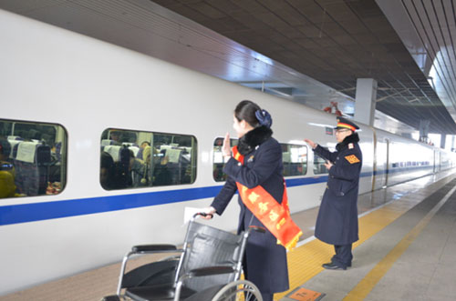蒲婷婷希望今后在做好本職工作的同時，能讓“婷婷愛心服務區”走出去，今年她們計劃去敬老院和福利院，讓更多的人感受到她們的服務和愛心。