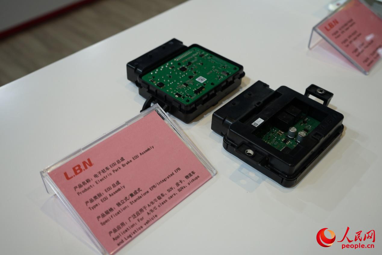 ����פ��ϵͳECU�����ӿ��Ƶ�Ԫ���ܳɡ������� ���̳���