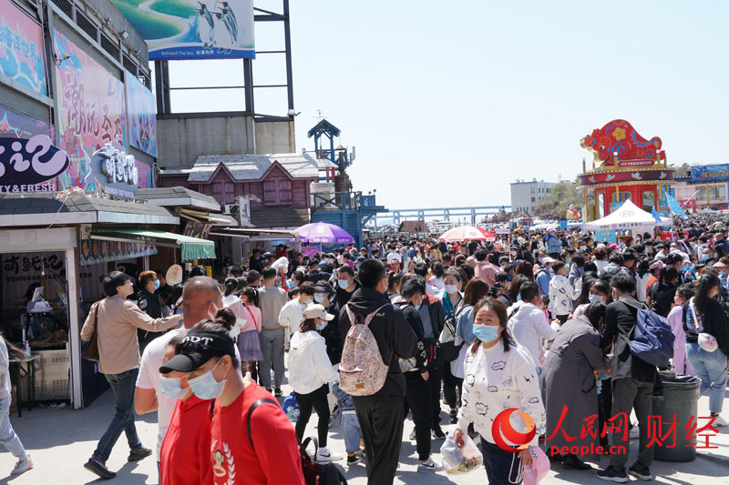 ����һ��С�����ڼ�����Ǻ���԰�ο����ﲻ����������ʵϰ�� ��ʫ����