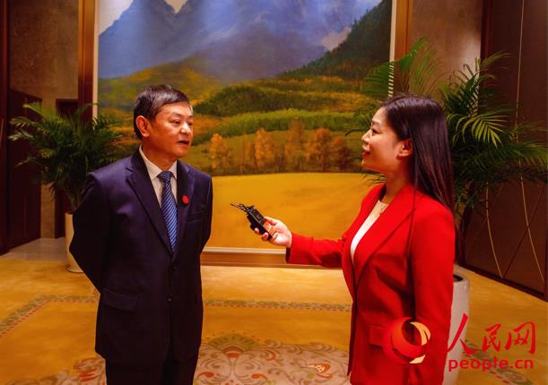 专访COP15主席、生态环境部部长黄润秋：为共建地球生命共