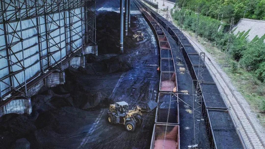 国家铁路电煤保供运输成效初显 10月电煤发送同比增长25%