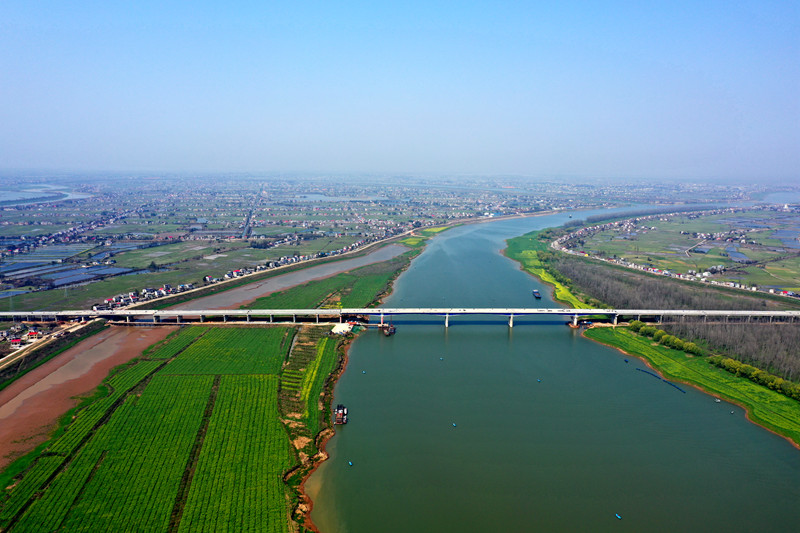 平益高速南阳湘江特大桥主桥。平益高速项目组供图