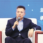                              徐永安                            橫店集團控股有限公司董事長、總裁                            堅持產業帶動  拓寬就業渠道                        