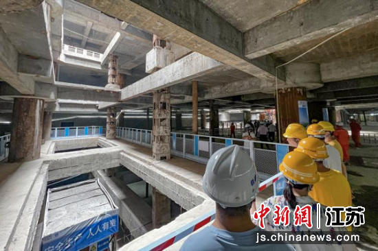 南京江北新区在建地下空间综合体项目建设正酣