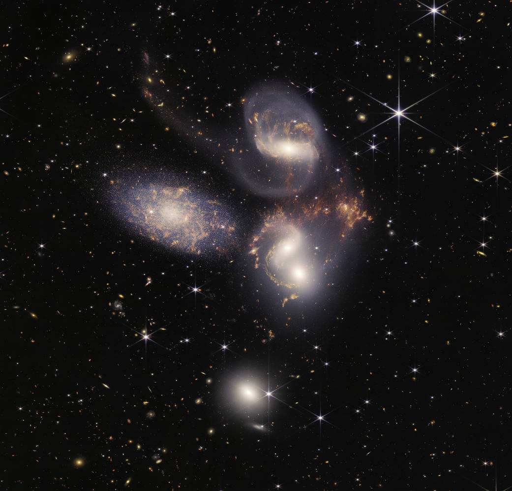 史蒂芬五重星系。圖片來源：NASA官網