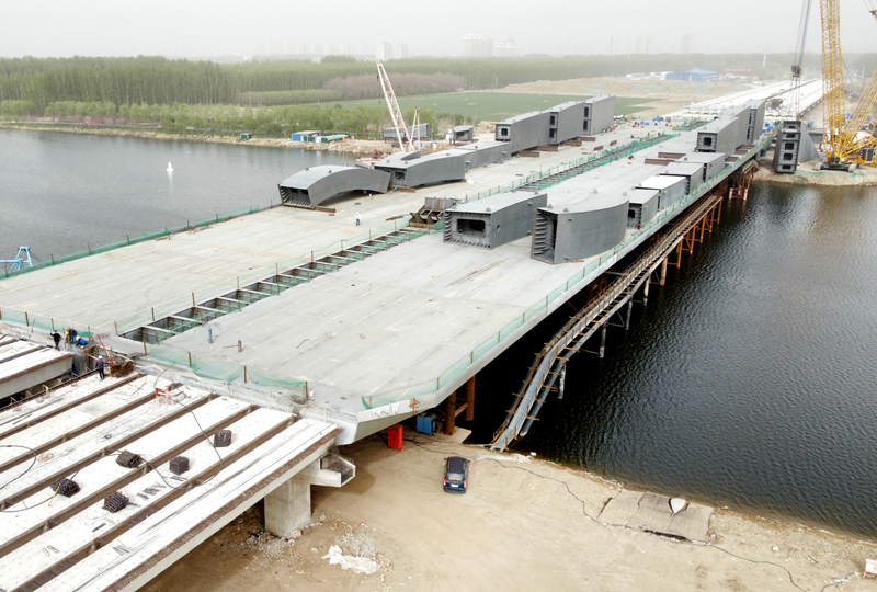 王家摆特大桥合龙。中冶交通建设集团有限公司供图