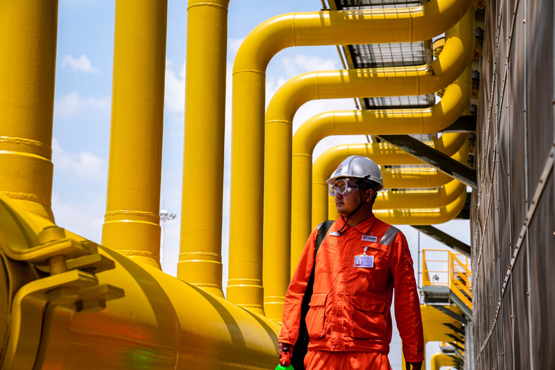 ������Ա���¾���Ȼ���ܵ�ϵͳ����Ѳ�죬ȷ���ܵ���ȫ���С��ܷ��߹�ͼ 