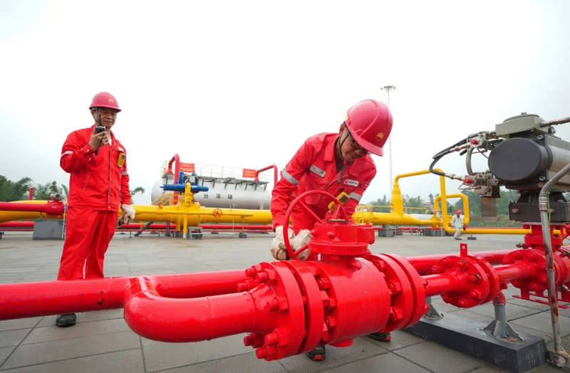 �й�ʯ�����������﹫˾���̳��������ȵ�������湤��Ͷ�ˡ��ܷ��߹�ͼ