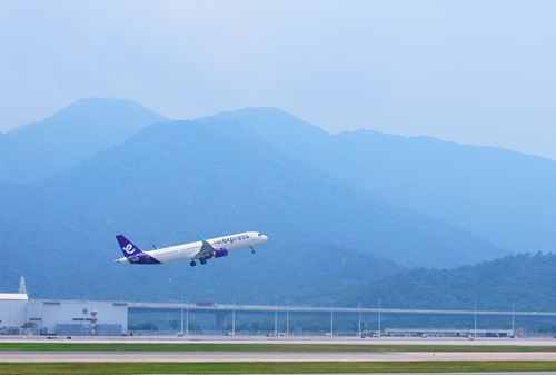 香港快运航空开通从北京大兴国际机场到香港国际机场新航线。受访者供图