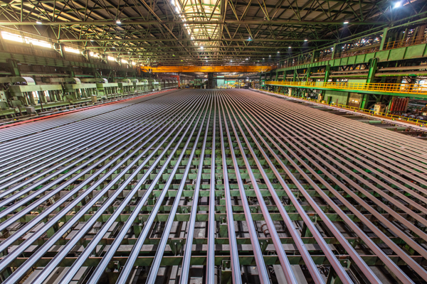 鞍鋼集團生產的重型鋼軌。受訪者供圖