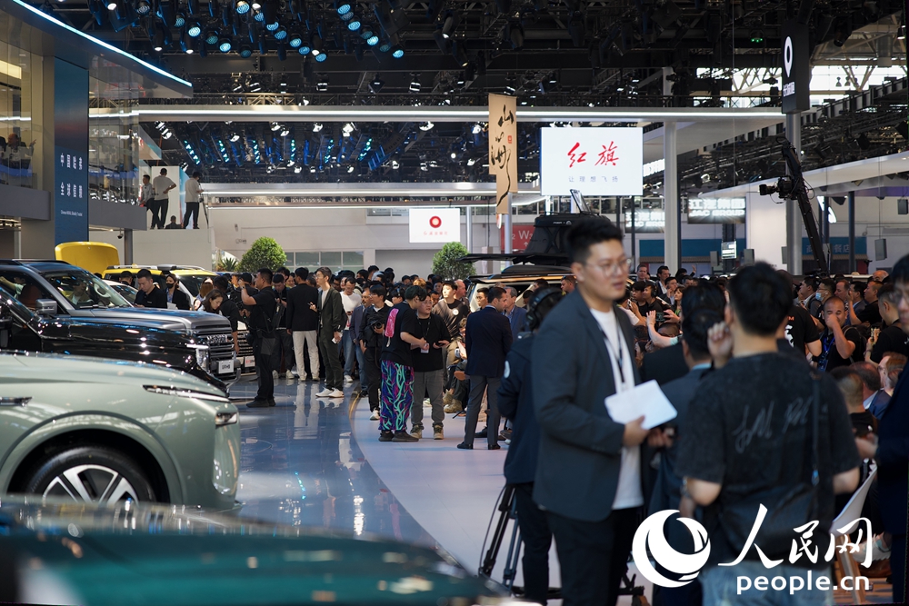 组图：2024北京国际车展见证全球汽车行业成长动向