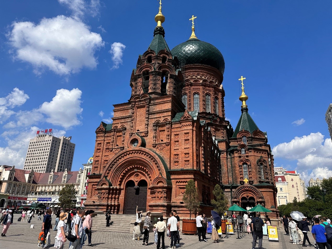 哈尔滨地标建筑之一——索菲亚教堂。再因</p><p style=