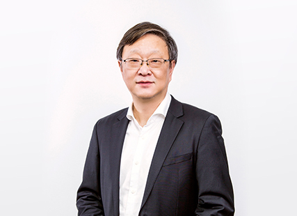 周侠深圳华清同创科技有限公司董事长、总裁          信创+AI融合创新 解码千行百业源动力          何为泛信创？周侠解释，“泛”不仅体现在产业生态与产品形态的创新，更在于技术与产业融合的广阔前景——既包含硬件与软件的集成，也是信创与人工智能赛道的融合。“我们的布局定位清晰，就是围绕信创、人工智能和制造，打造自主、安全、智能的创新引擎。”周侠说。【阅读全文】