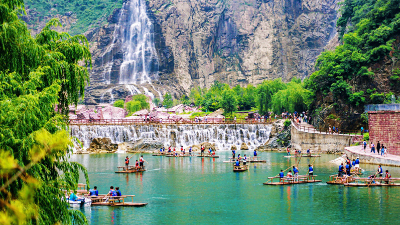 行进中国｜“活水”激活夏日经济 文旅消费热力涌流