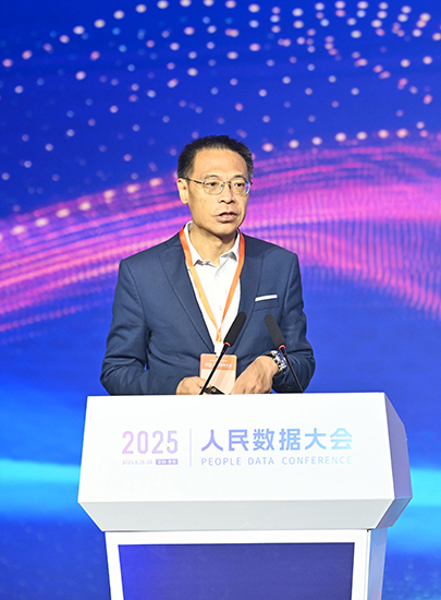 丁濤：聚焦業務場景 以數據驅動企業發展                        “繪制企業自身的數據藍圖首先要界定什麼數據有用，以及有用數據在當下與未來的價值。對於高質量數據集，首先要鎖定關鍵領域，以應用場景牽引數據聚集，發揮數據飛輪效應。”            “數據是企業內生需求，對於大多數企業來說，必須要走向依靠數據、模型來進行管理，使產業鏈達到高效運行狀態。”            “依托高質量數據助力企業典型應用。推動煤質快檢驗、能源氣象融合、雲上水電、智慧化工等多元高價值場景，通過技術賦能與生態協同擘畫數據深化應用新藍圖。”