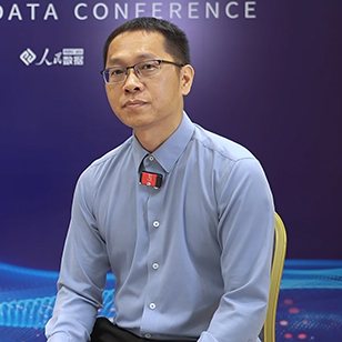 陳光輝: 推動AI與互聯網深度融合          未來，將聚焦AI算力系統建設，推動智能算力中心像一台計算機一樣協同工作。【詳情】