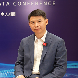 上官雪民：“數字底座+智能應用”驅動智慧航空升級         數字底座是集數據、算力、算法於一體的綜合性能力平台，為全業務域創新提供堅實基礎。【詳情】
