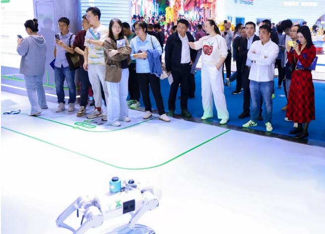 “具身智能巡檢解決方案”展示。主辦方供圖