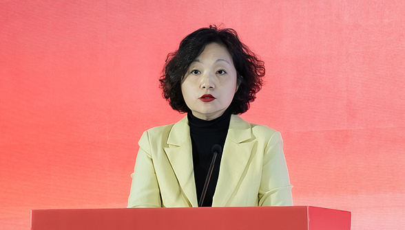 黃津:廣州"數字全運"賦能超大城市智慧躍遷全運會不僅是體育盛會，更是廣州深入貫徹落實數字中國戰略、加快建設國際一流智慧城市的重要窗口。“我們以數字化為筆，以智能化為墨，精心描繪‘簡約、安全、精彩’的數字全運畫卷。”黃津指出，這一實踐正是“數智深融”理念在體育與城市領域的生動闡釋。  詳情 