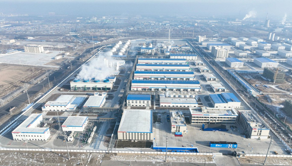 中能建鬆原氫能產業園(綠色氫氨醇一體化)項目一期投產。受訪者供圖