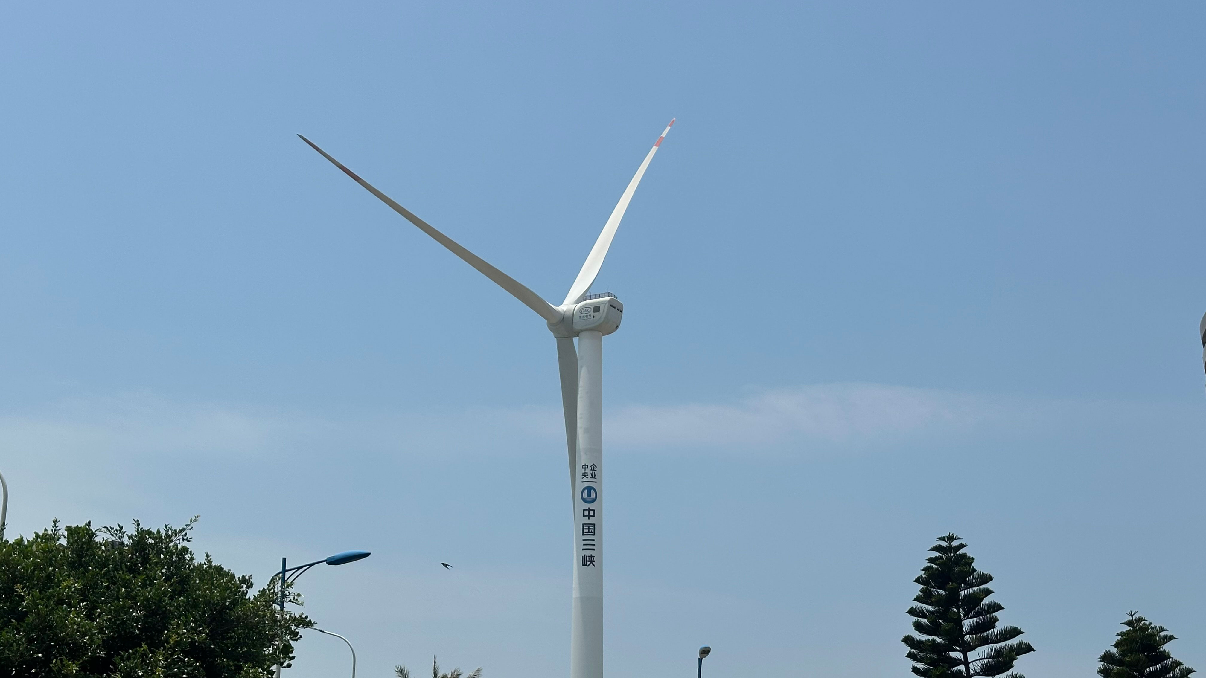 福建三峽海上風電國際產業園風機。人民網記者 王紹紹攝