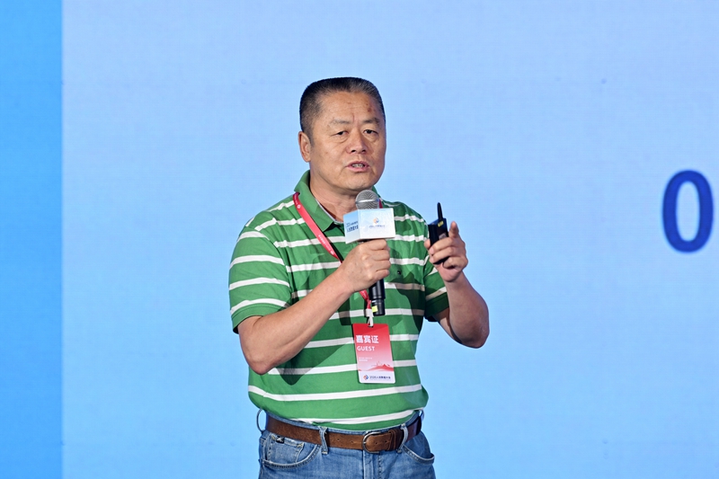 國家數據專家咨詢委員會委員、北京交通大學教授張向宏。人民網記者 翁奇羽攝