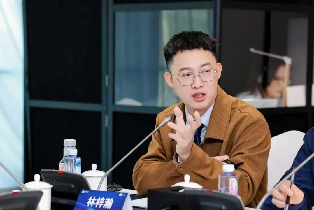 林梓瀚 江苏数据交易所数据要素首席专家、粤港澳大湾区大数据研究院特聘研究员、上海市浦东新区数据跨境便利化改革专家组特聘专家