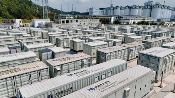 佛山寶塘電網側獨立儲能站。人民網記者 杜燕飛攝