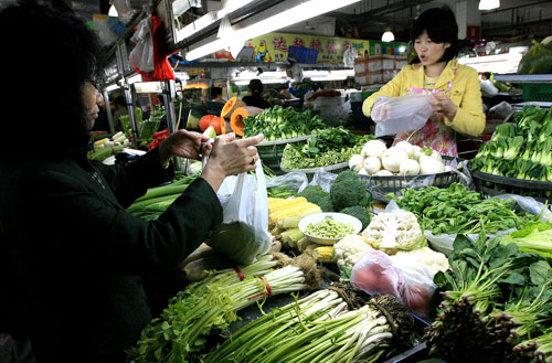  来自上海最大的蔬菜集散地上海江桥蔬菜批发市场的信息显示,自