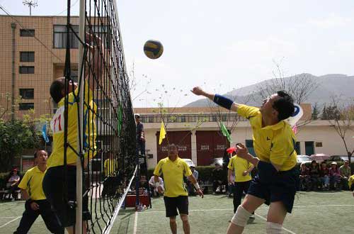 东航甘肃分公司举办春季职工排球赛--中国民航