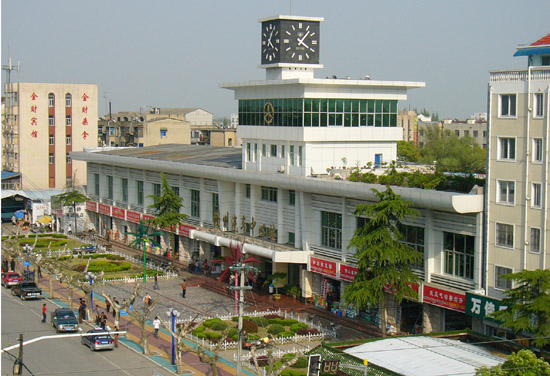 组图:安徽滁州车站新旧对比