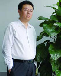 华商基金管理有限公司总经理王锋