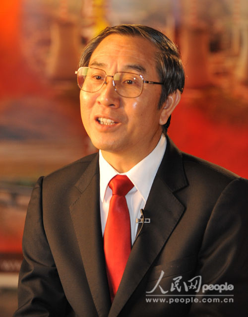 人民网高端访谈:广西壮族自治区主席马飚[图组