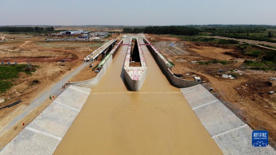 城湖共生的生态实践——看大湖治理巢湖答卷