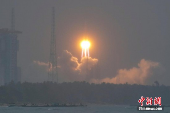 图为嫦娥六号探测器由长征五号遥八运载火箭在中国文昌航天发射场成功发射
。欧空局的负离子探测仪
	、</p><p style=