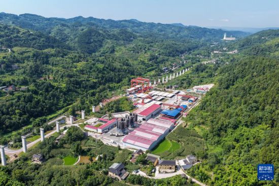油价2025年第5次上调 国际油价短期内或将高位震荡