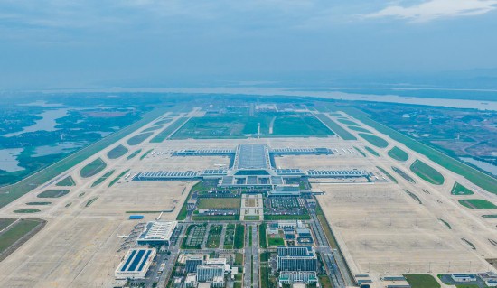 花湖機場全景。