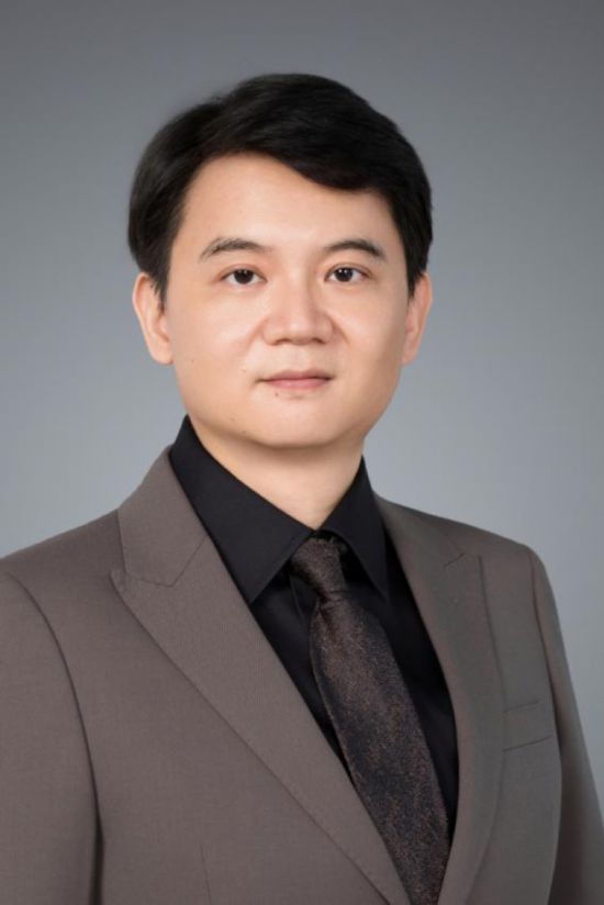   同济大学李维达教授